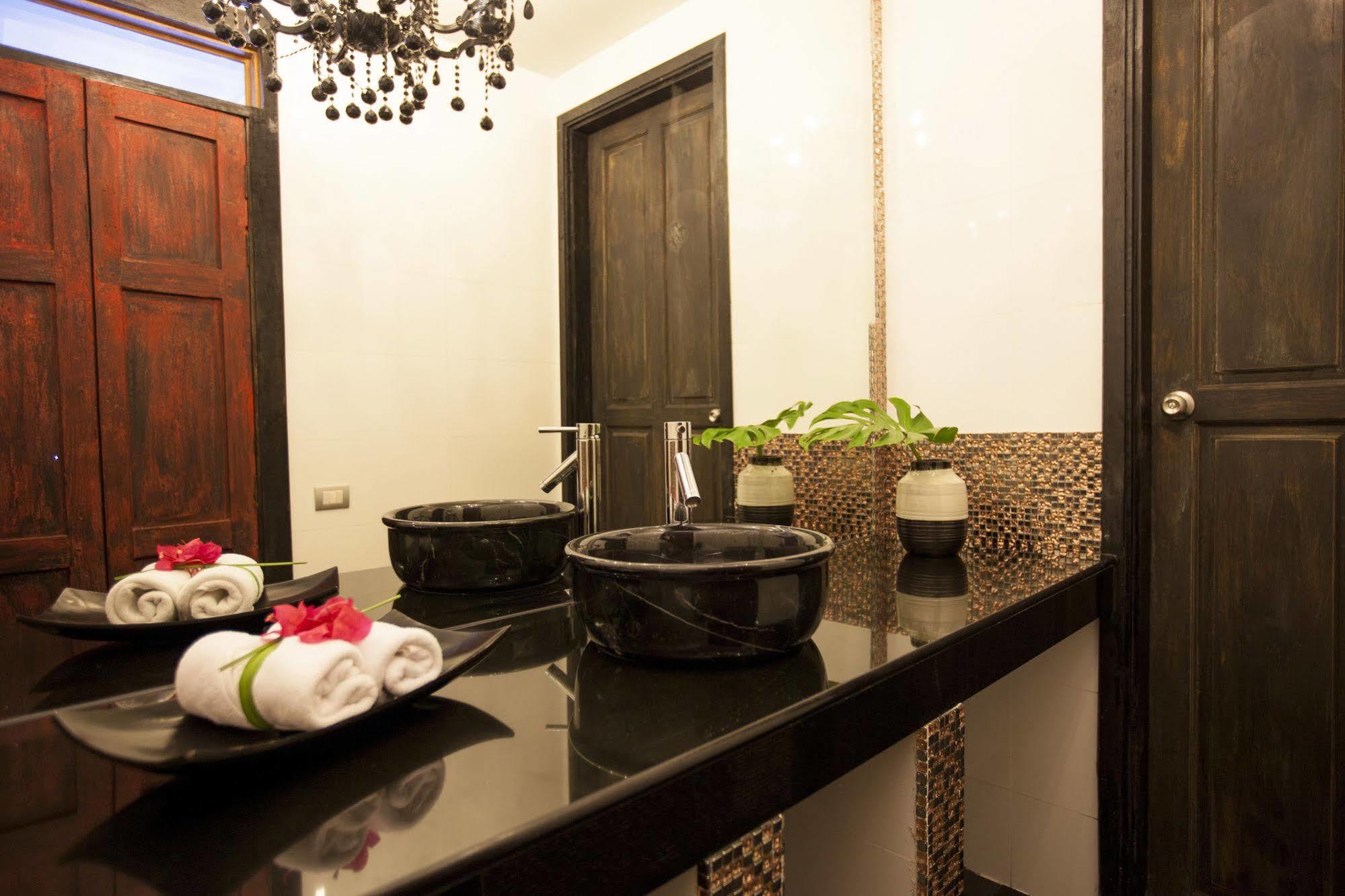 Baan Phuttarak - Seaview Private Villa Choeng Mon ภายนอก รูปภาพ